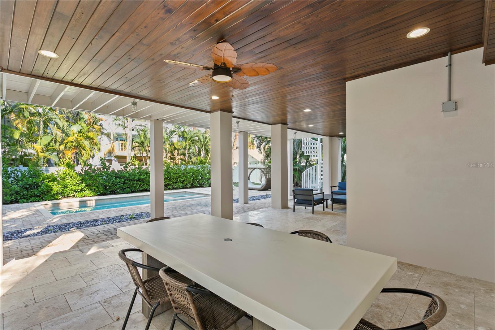 TB8452668 Property Photo