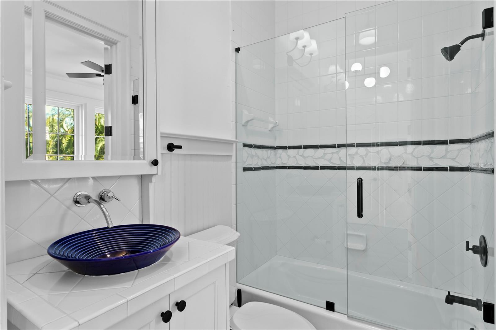 TB8452668 Property Photo