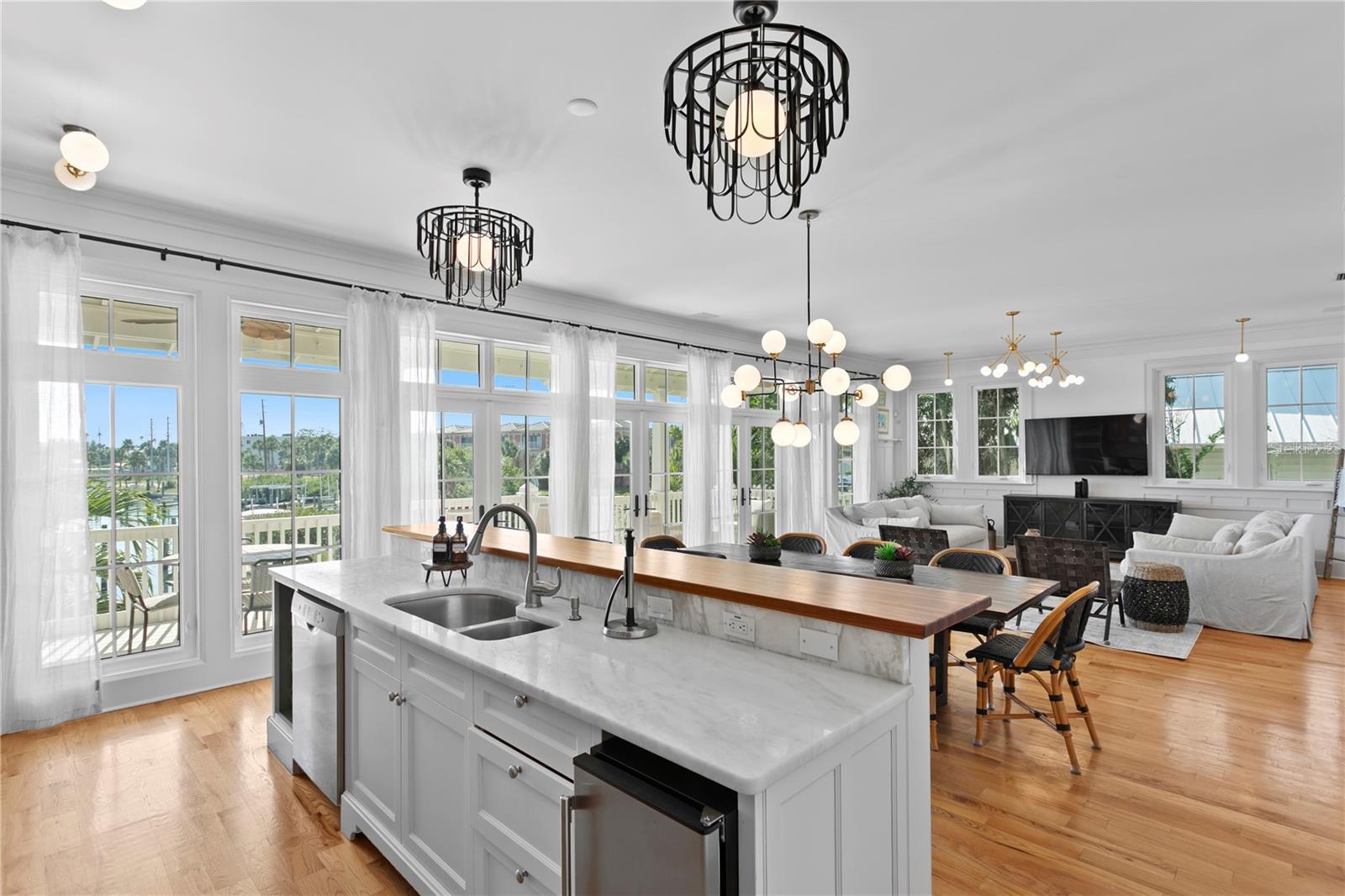 TB8452668 Property Photo