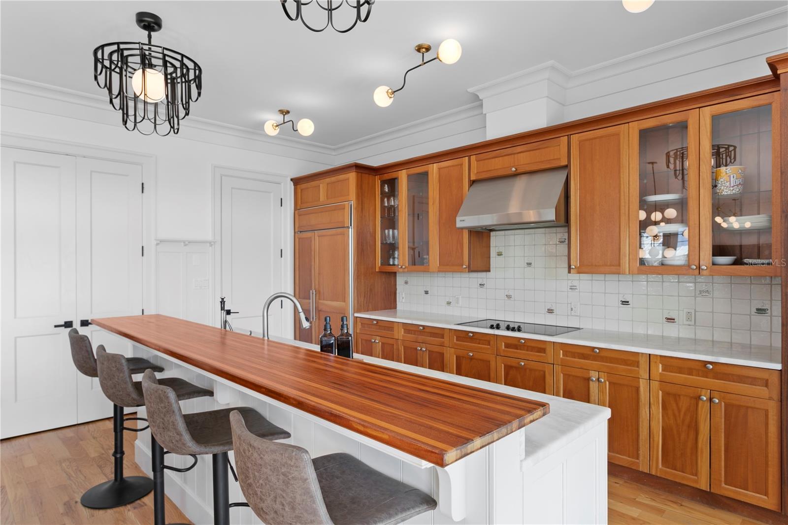 TB8452668 Property Photo