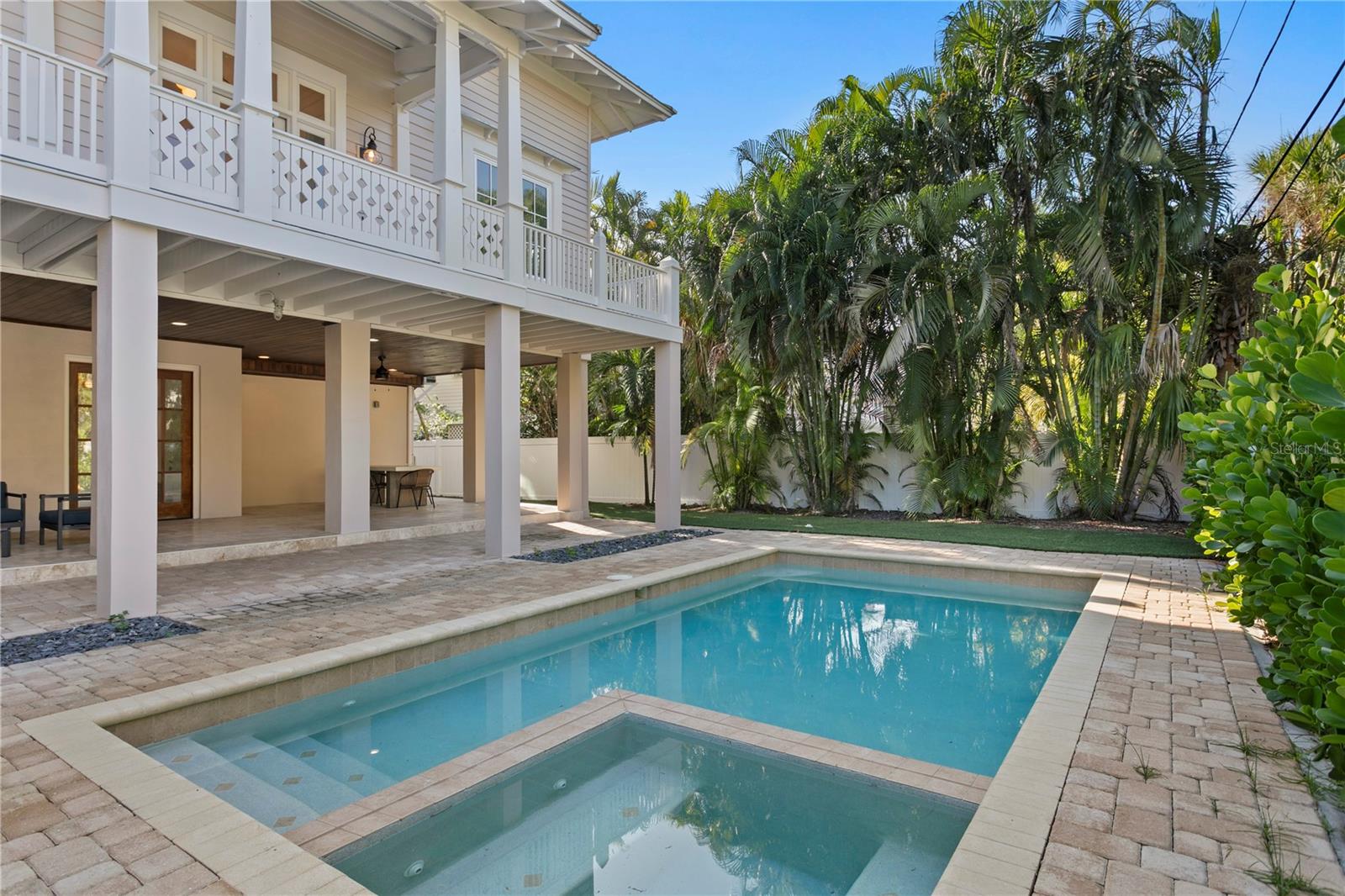 TB8452668 Property Photo