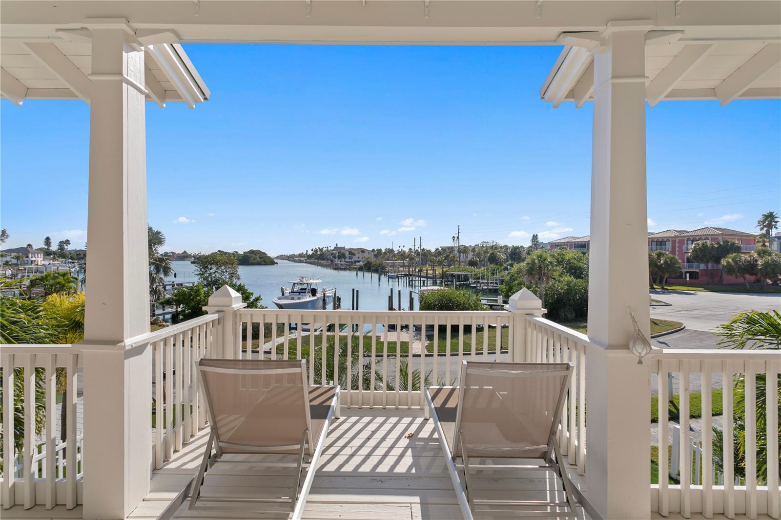 TB8452668 Property Photo