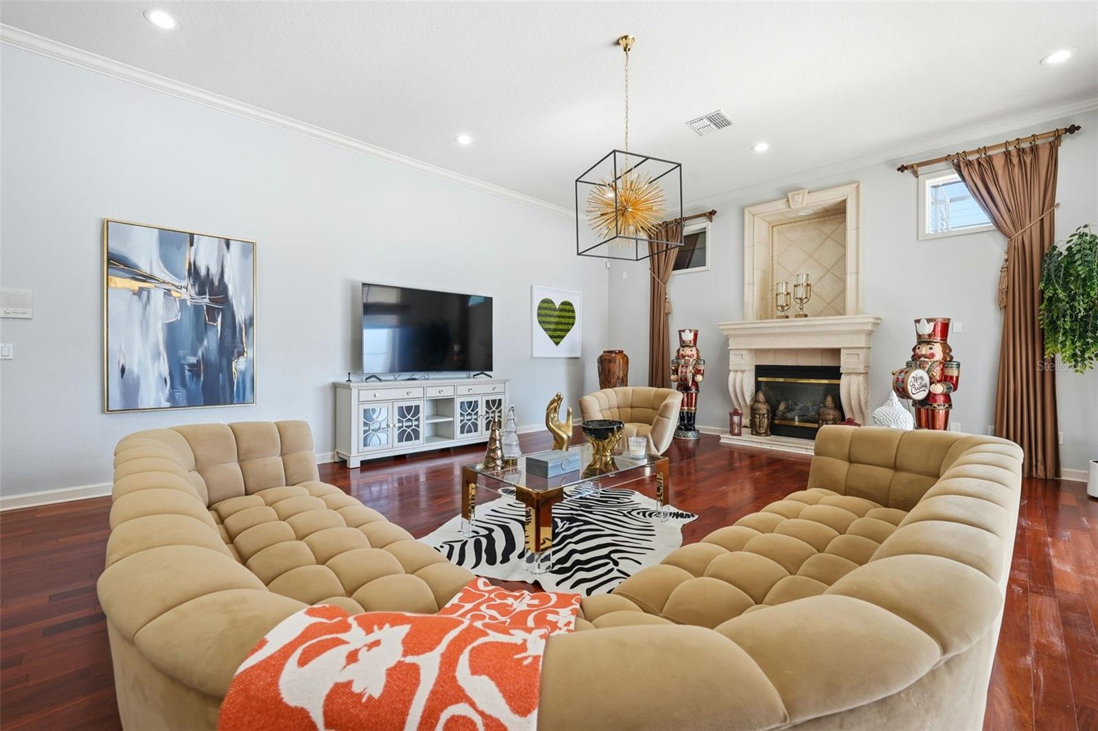 O6364283 Property Photo