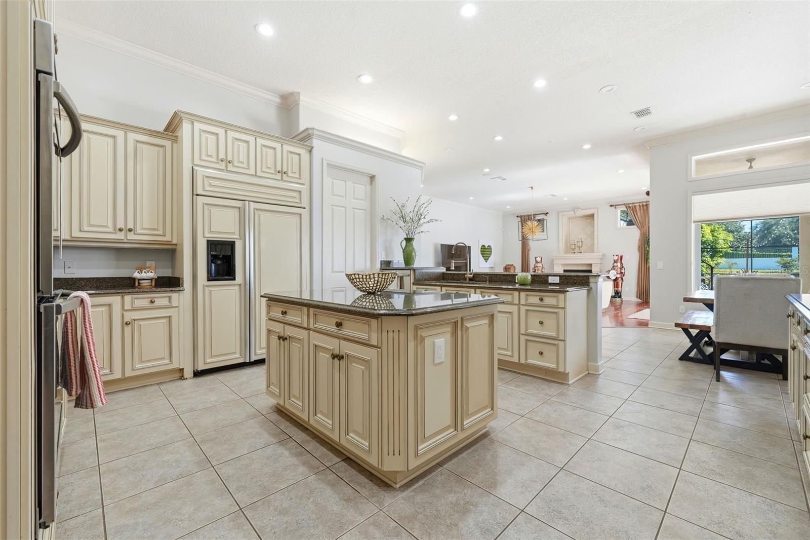 O6364283 Property Photo