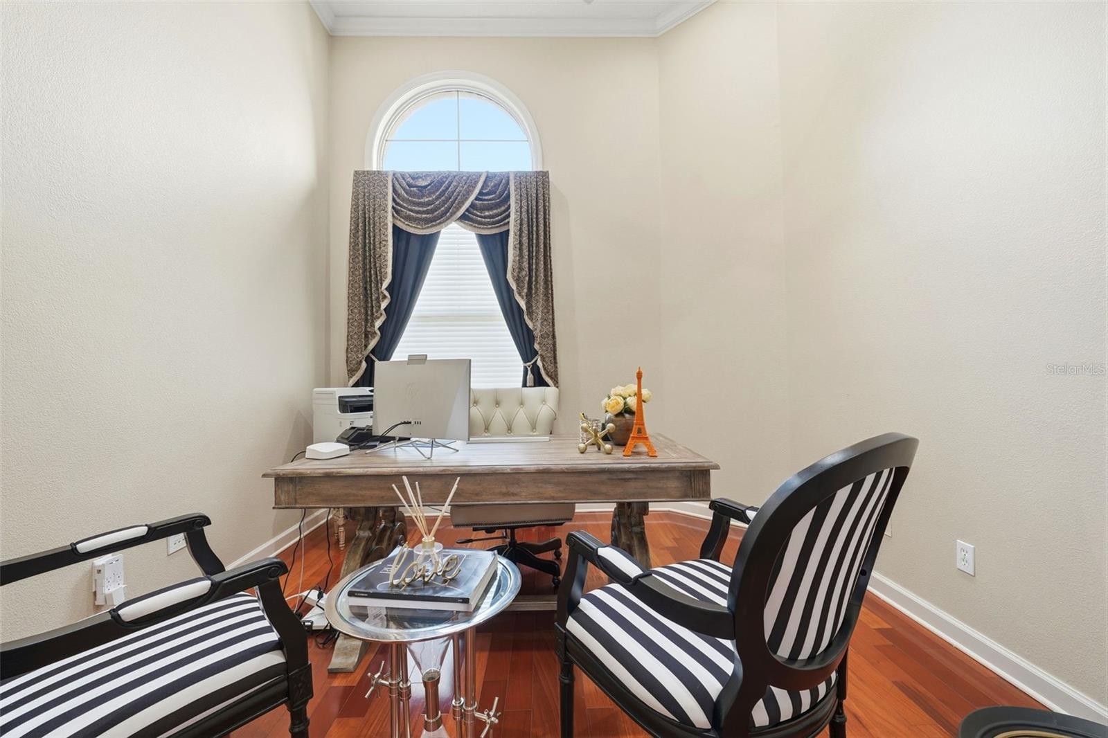 O6364283 Property Photo