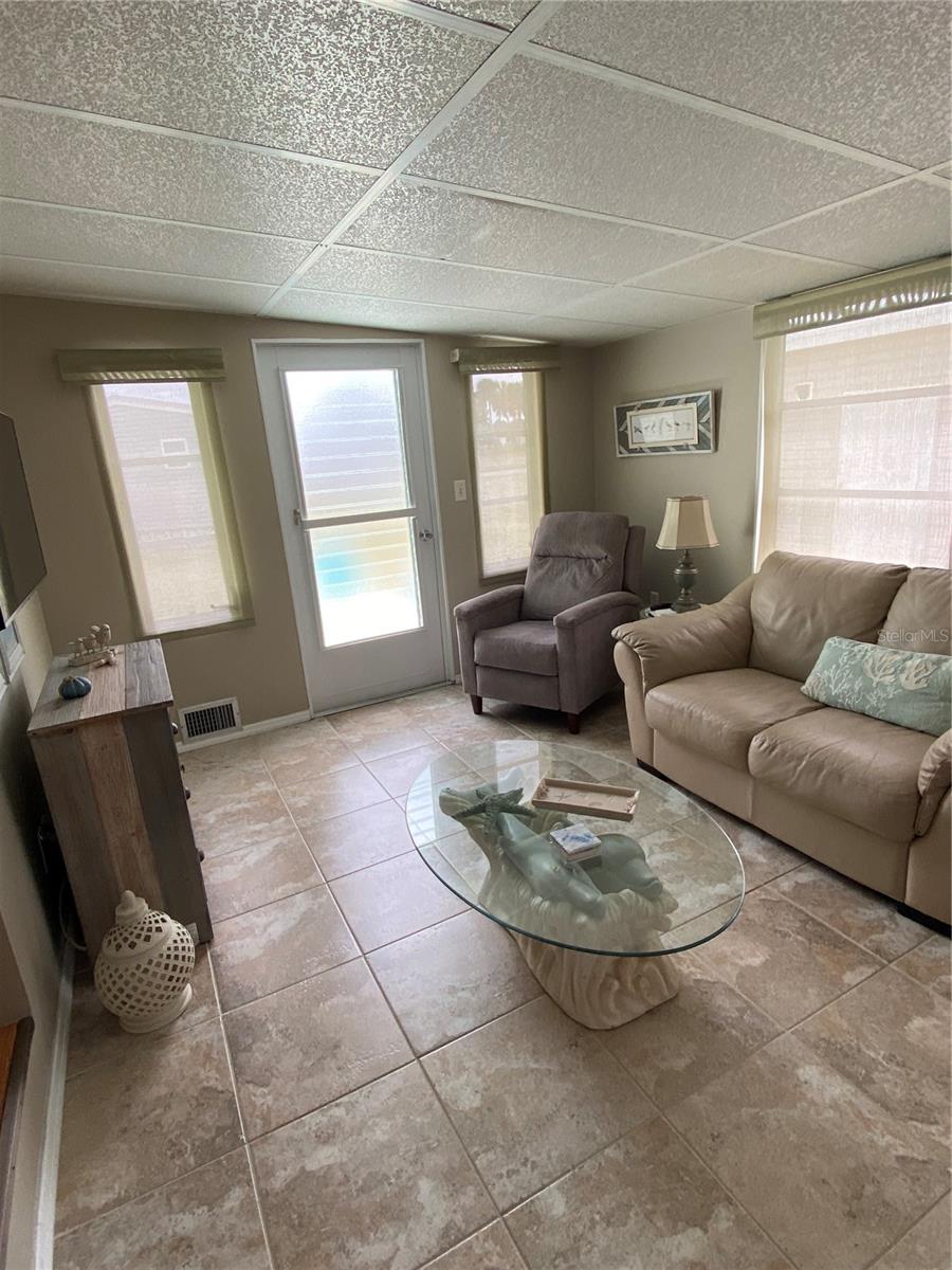 C7518557 Property Photo