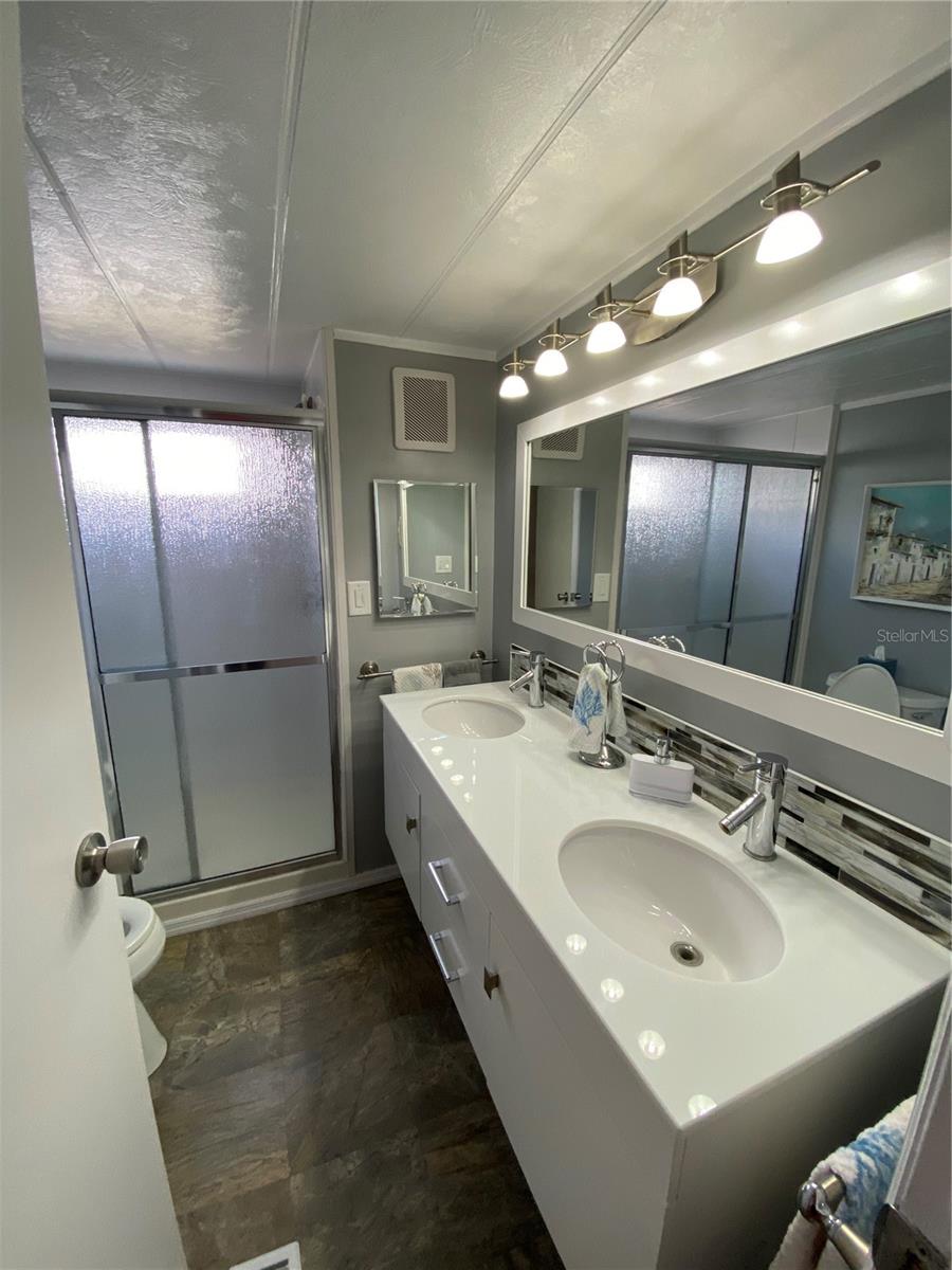 C7518557 Property Photo