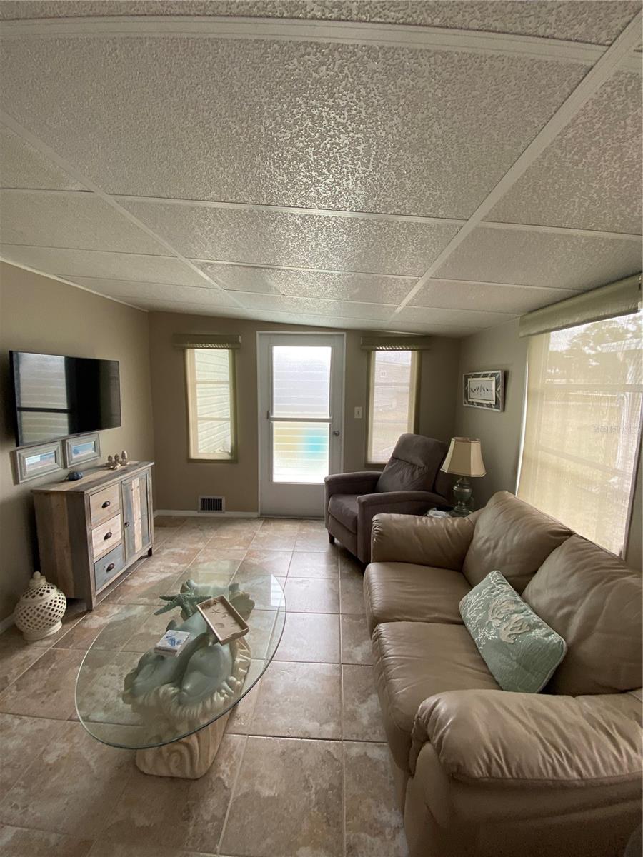 C7518557 Property Photo