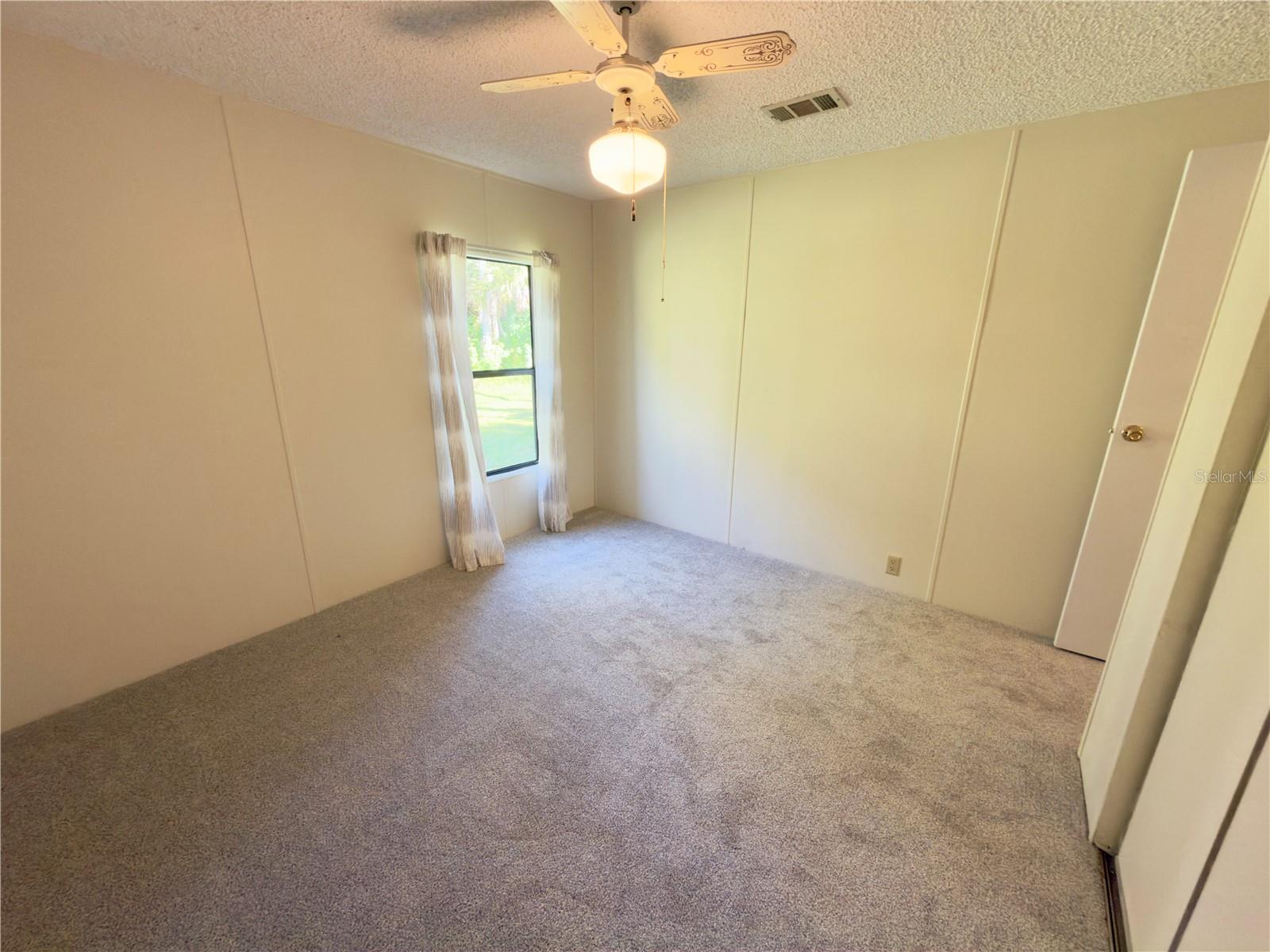 O6364373 Property Photo