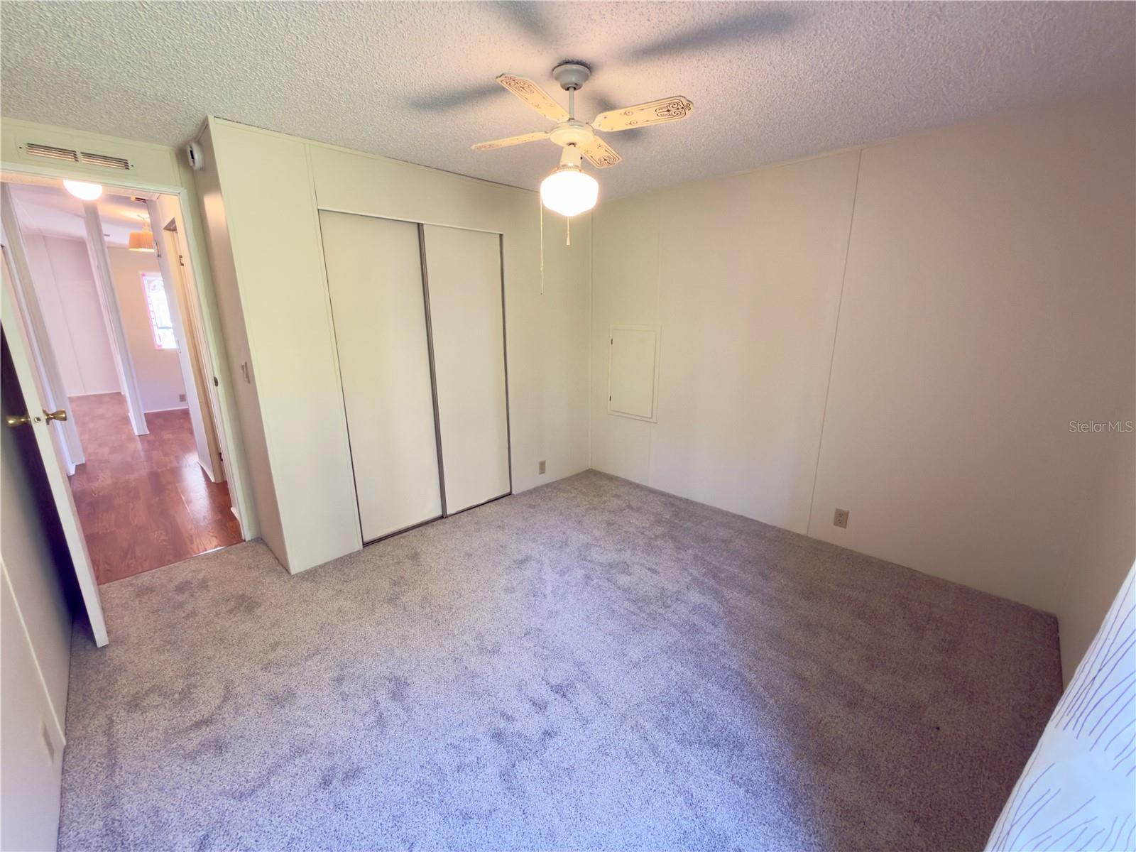 O6364373 Property Photo