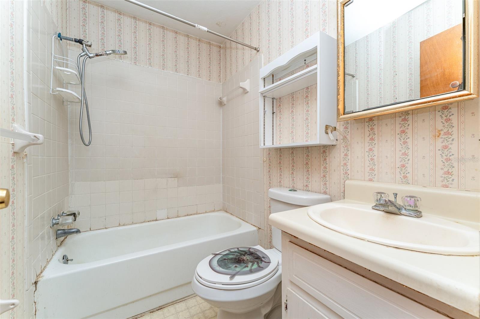 TB8452822 Property Photo