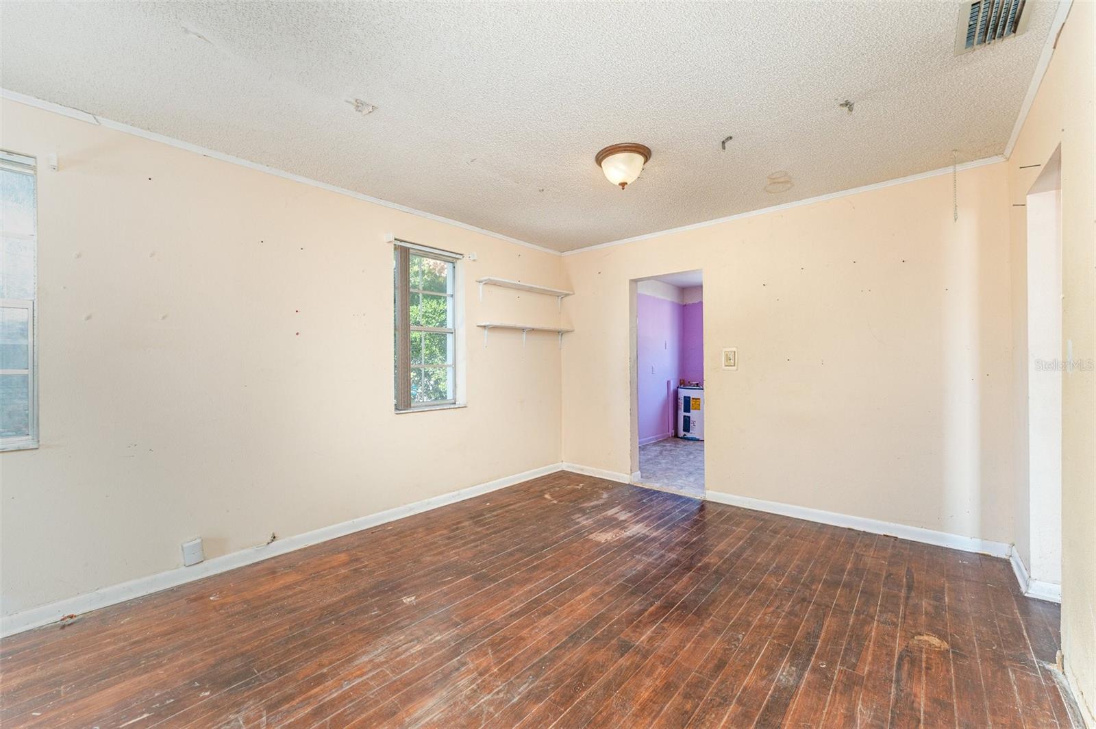 TB8452822 Property Photo