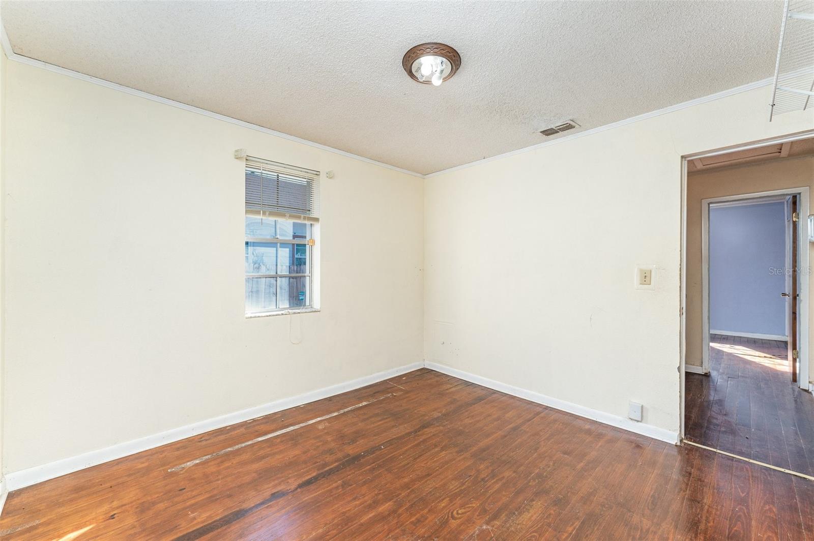 TB8452822 Property Photo