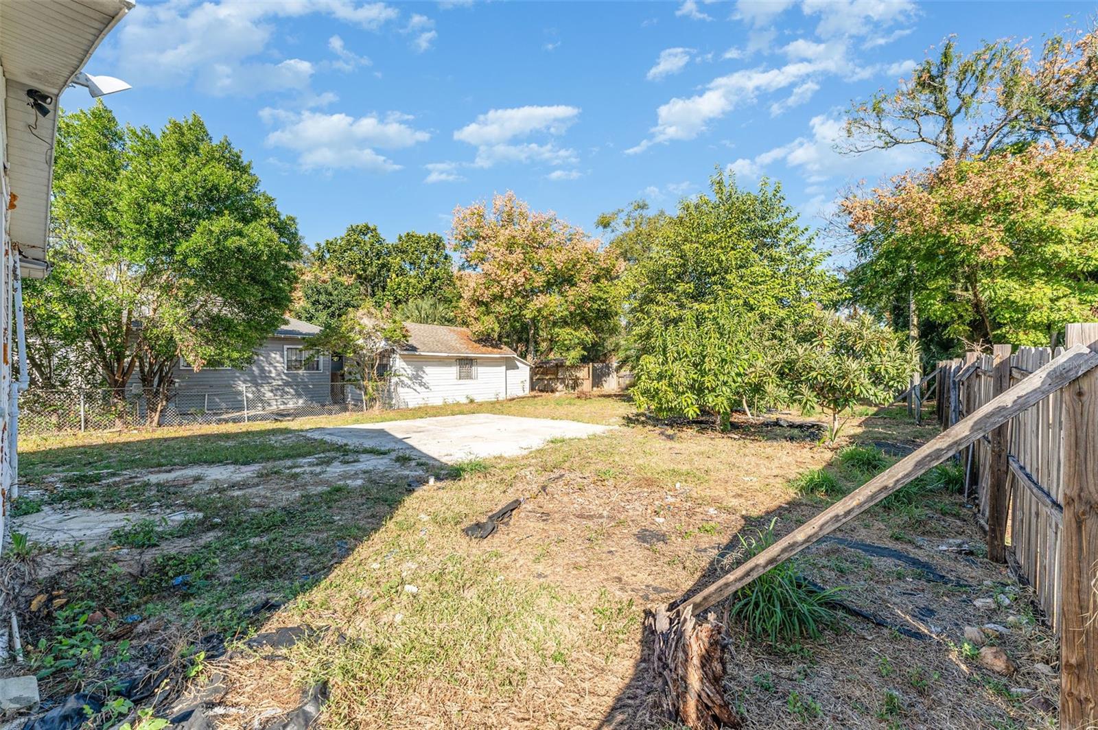 TB8452822 Property Photo