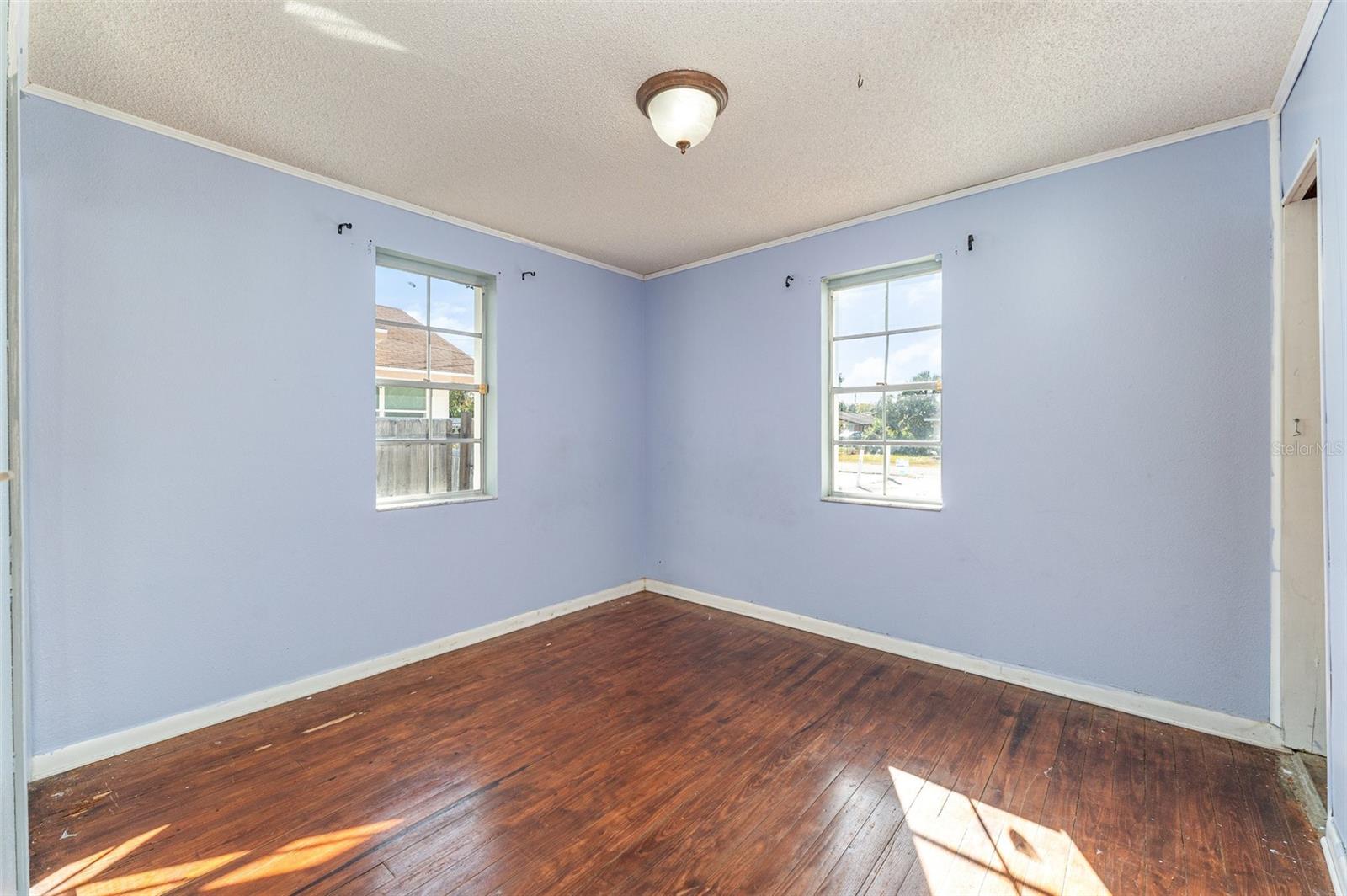 TB8452822 Property Photo