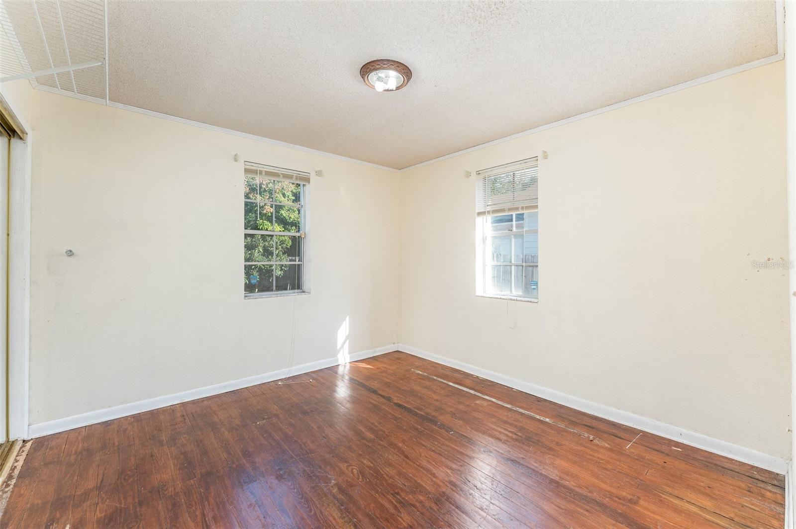 TB8452822 Property Photo