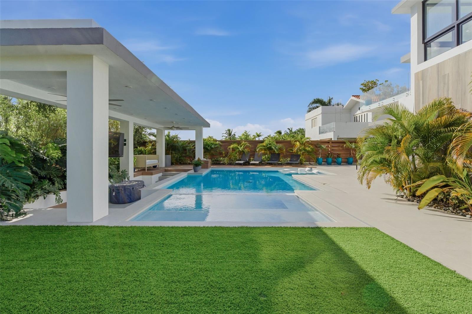 PR9117735 Property Photo