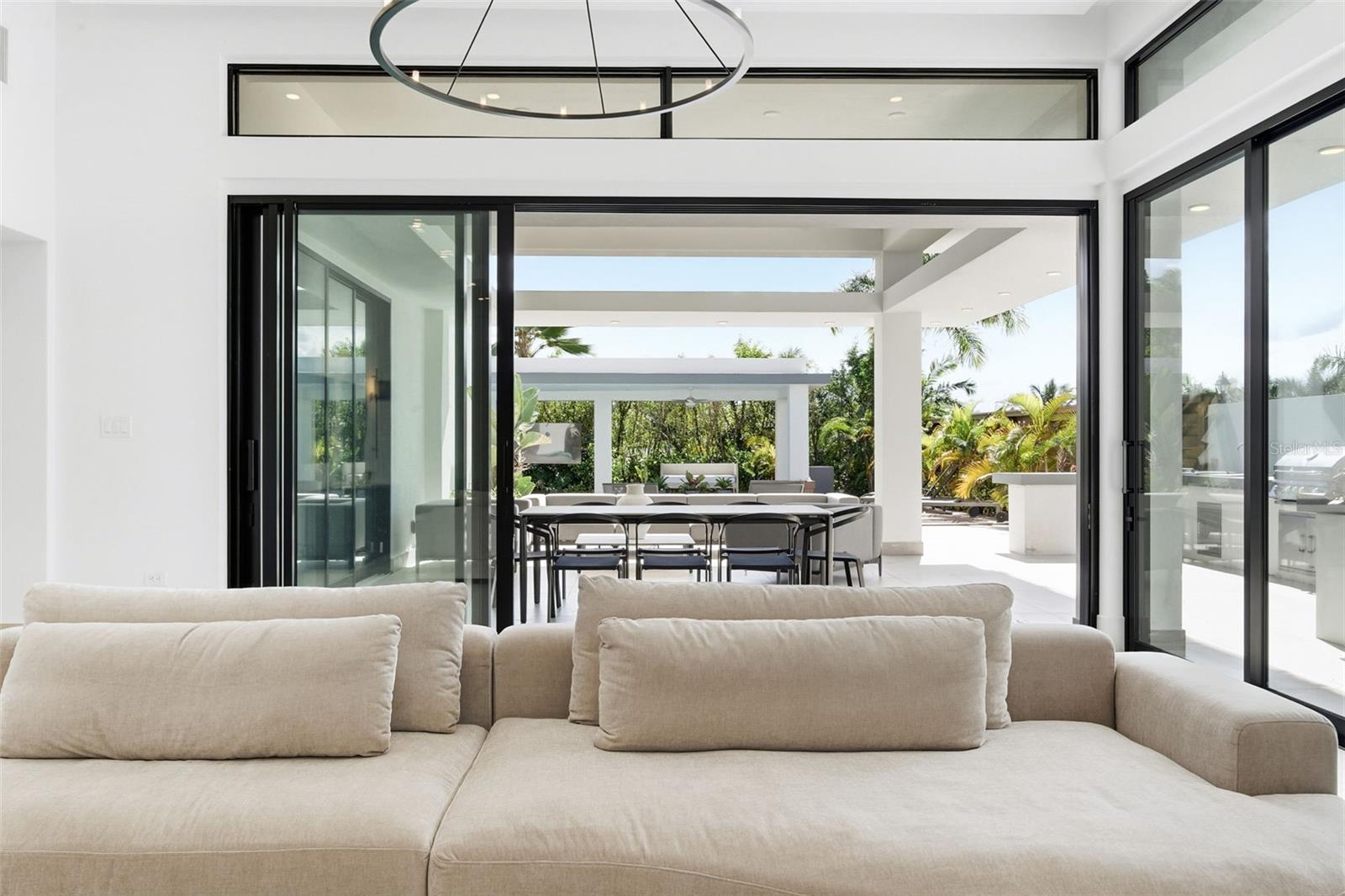 PR9117735 Property Photo