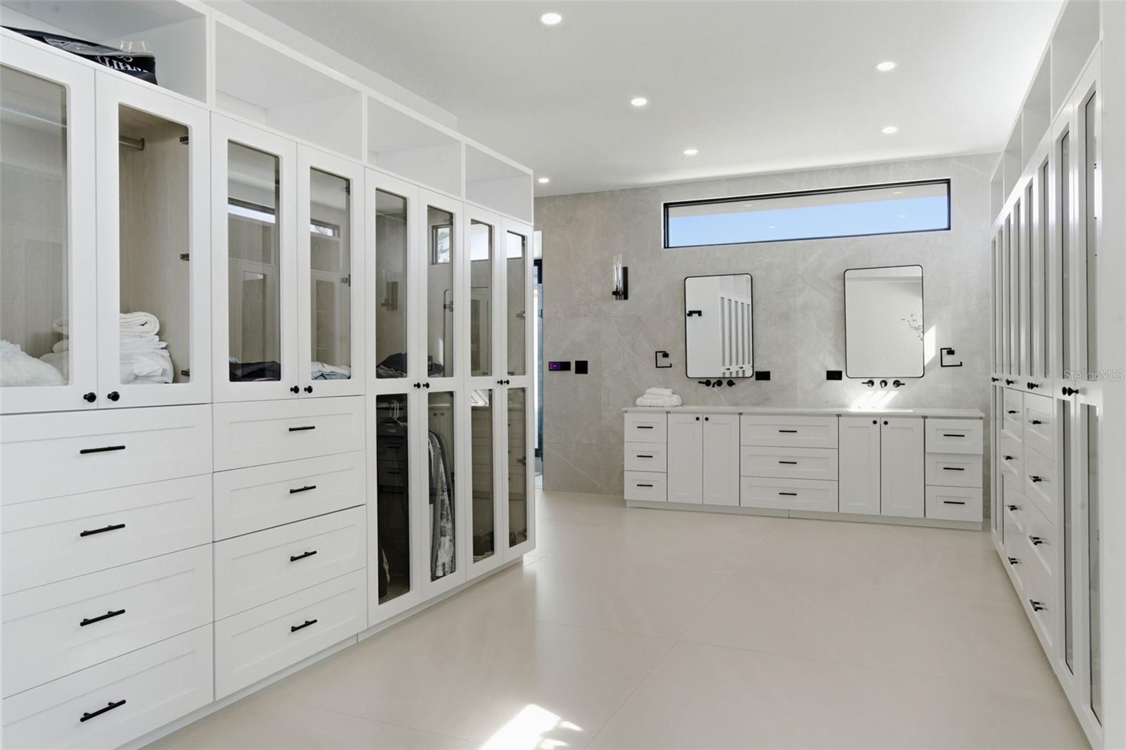 PR9117735 Property Photo