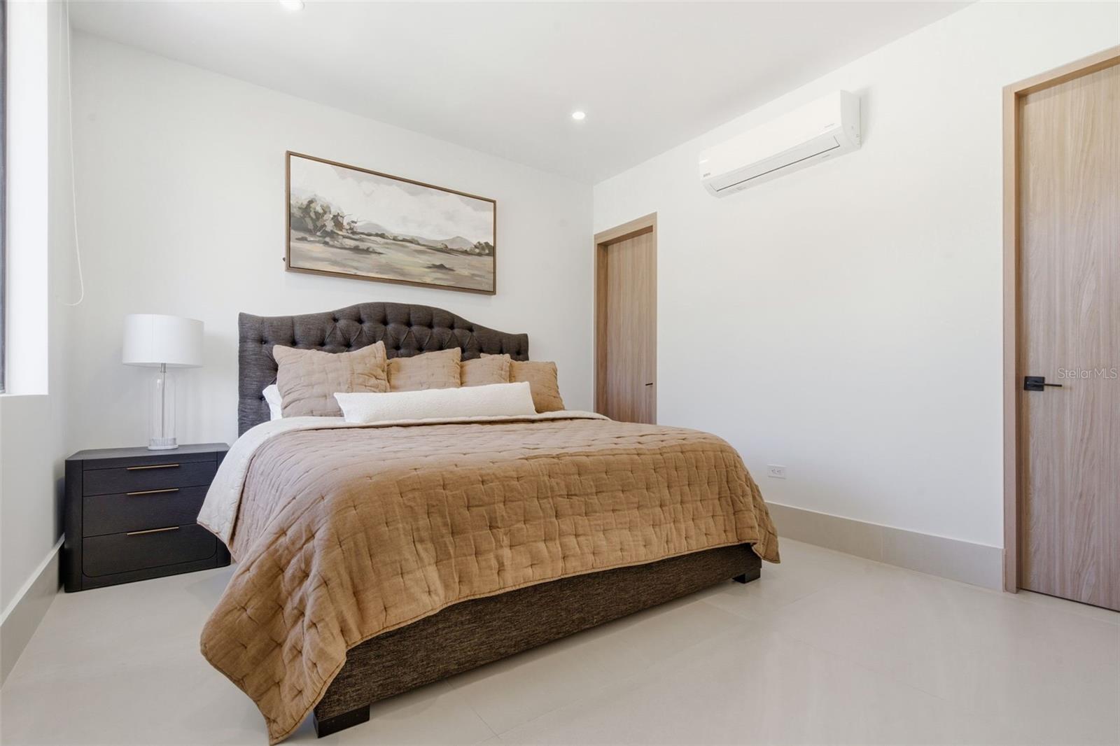 PR9117735 Property Photo