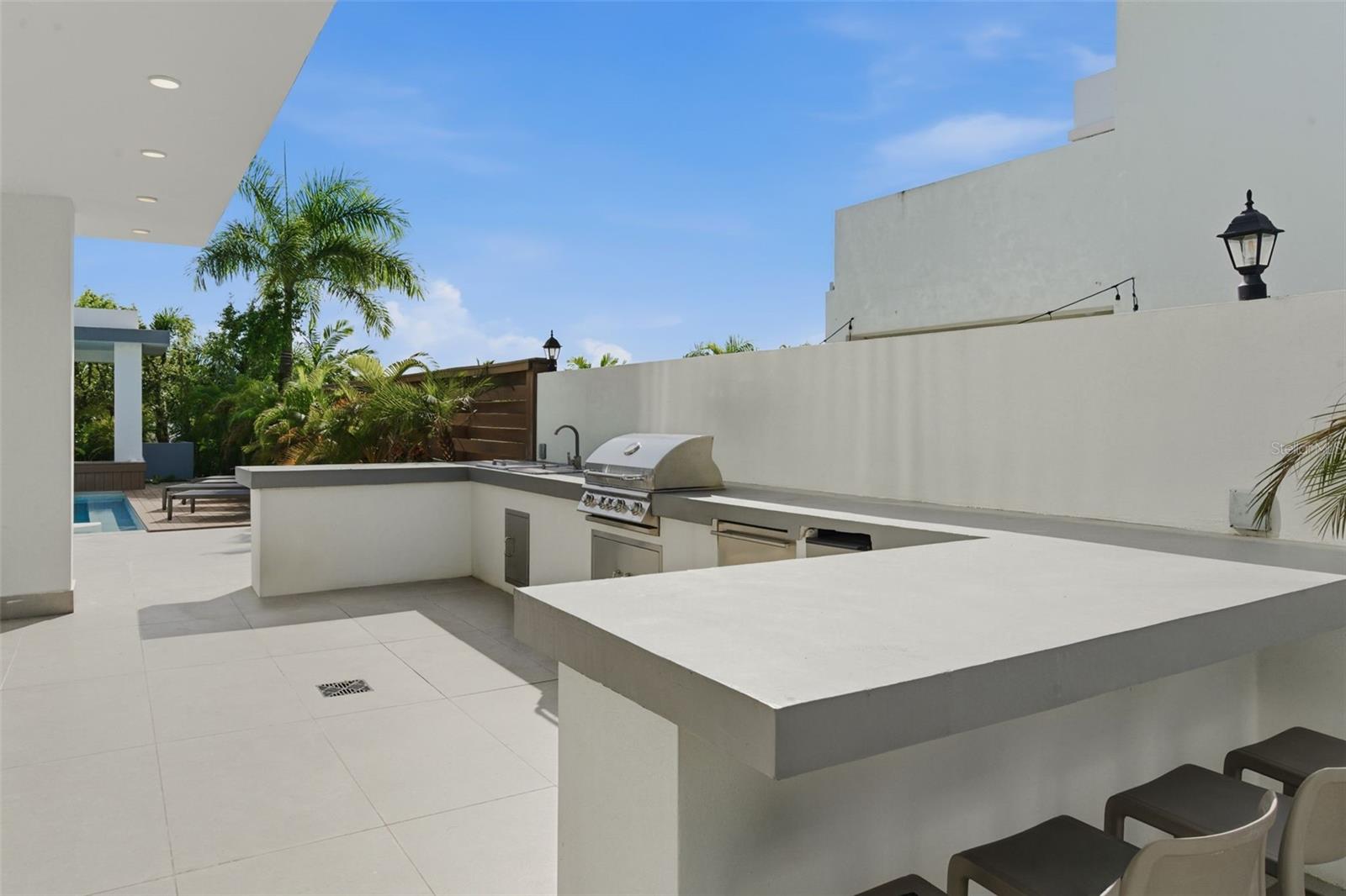 PR9117735 Property Photo