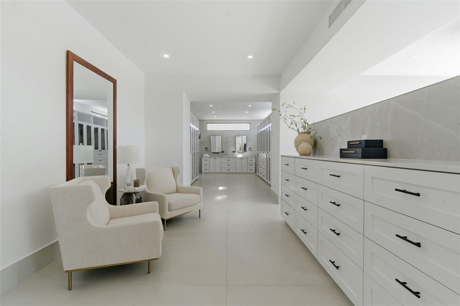 PR9117735 Property Photo