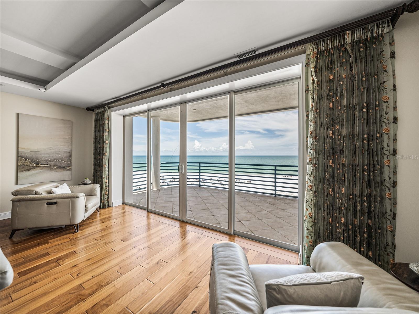 TB8452831 Property Photo