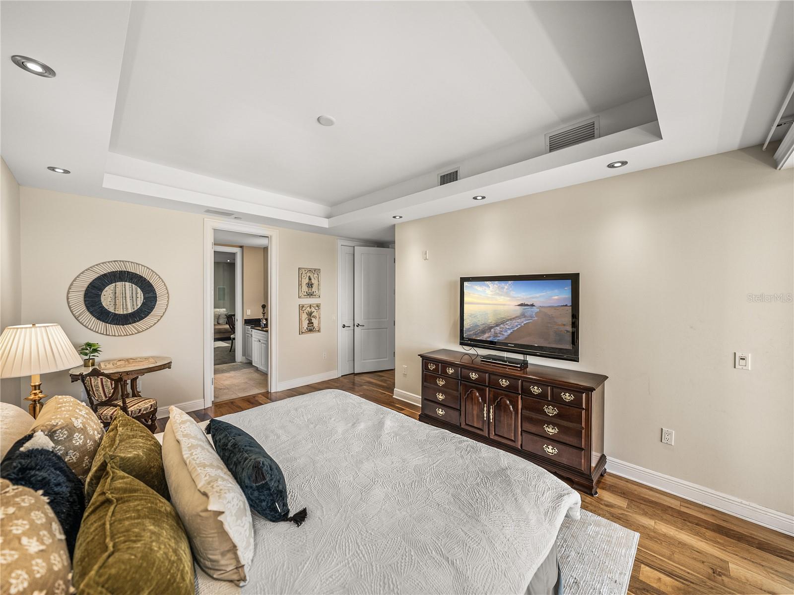 TB8452831 Property Photo