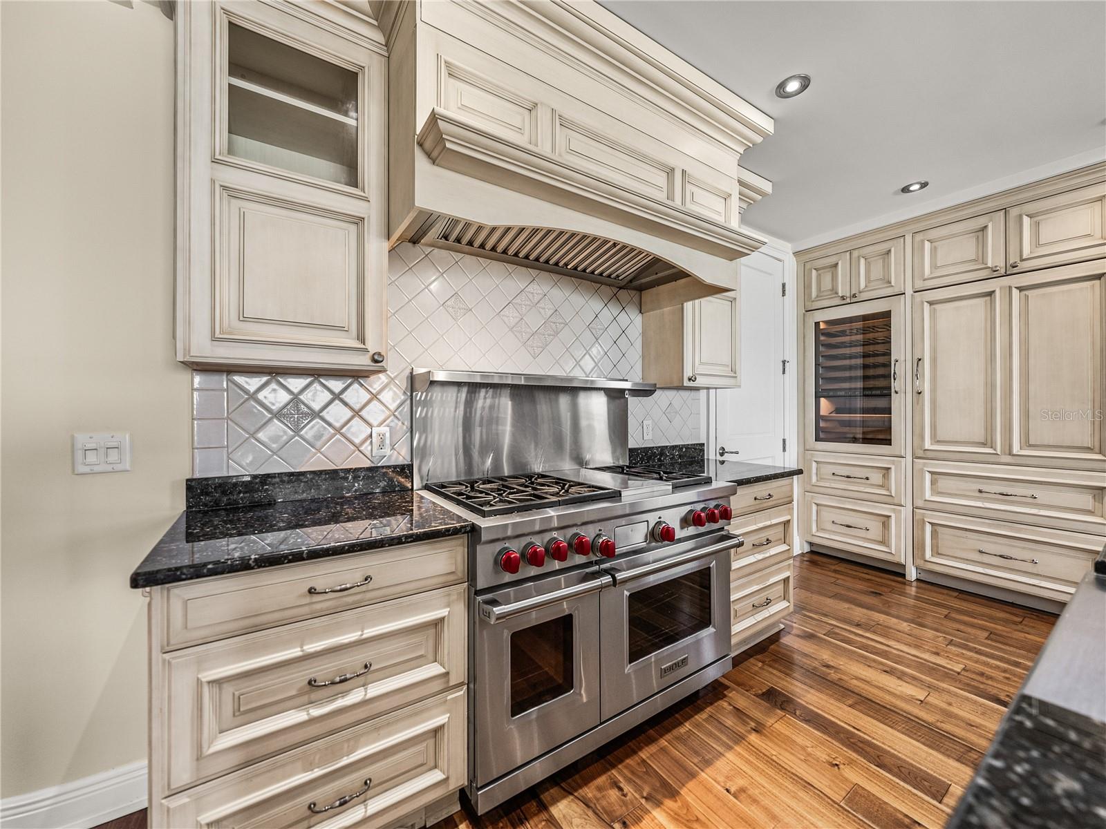 TB8452831 Property Photo