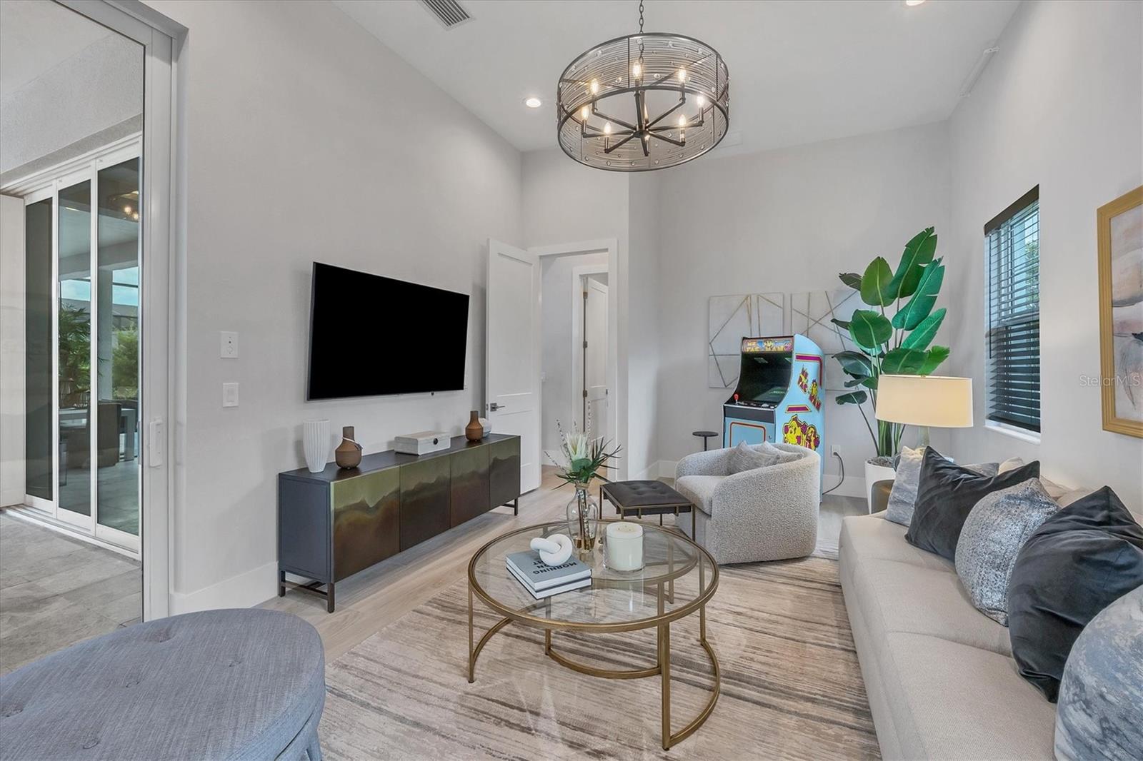 A4673843 Property Photo