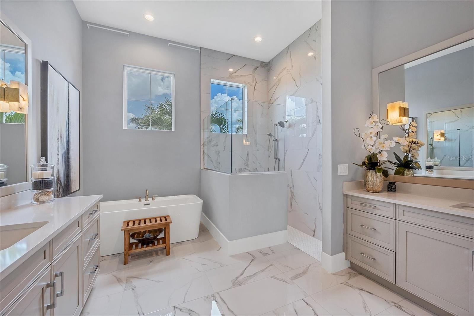 A4673843 Property Photo