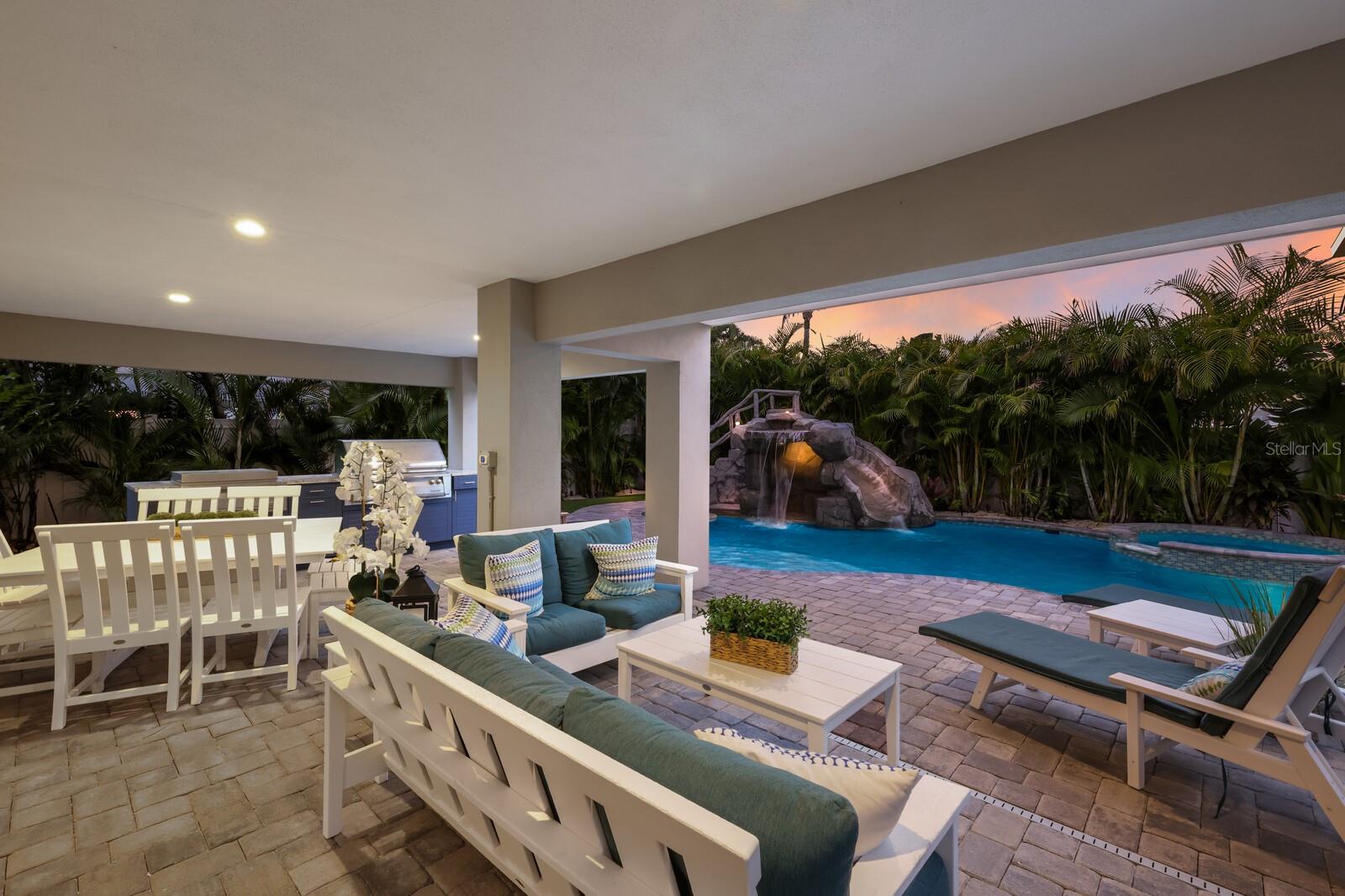 A4673857 Property Photo