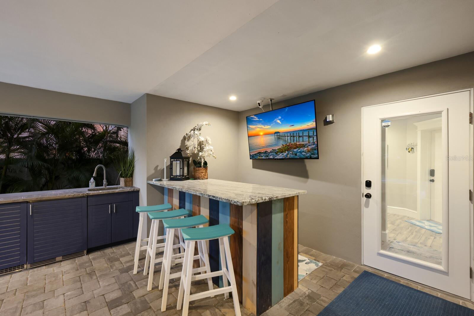 A4673857 Property Photo