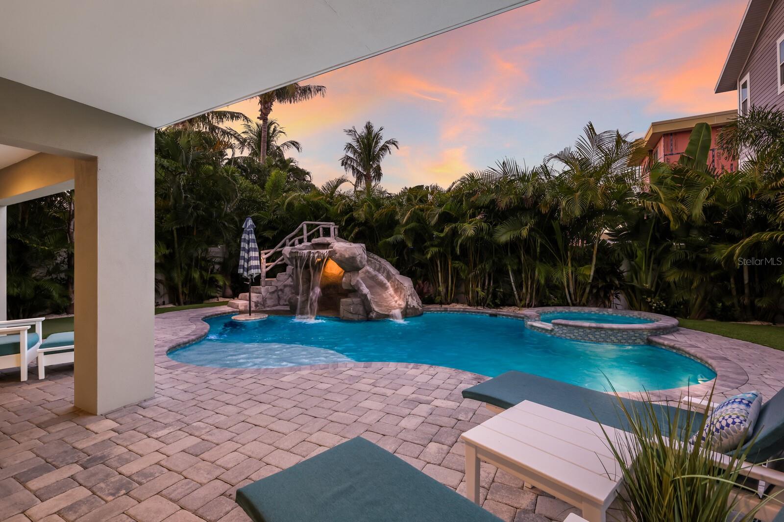 A4673857 Property Photo