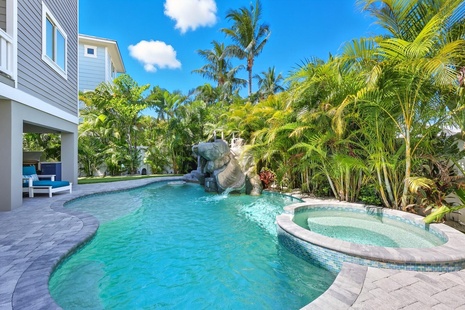 A4673857 Property Photo