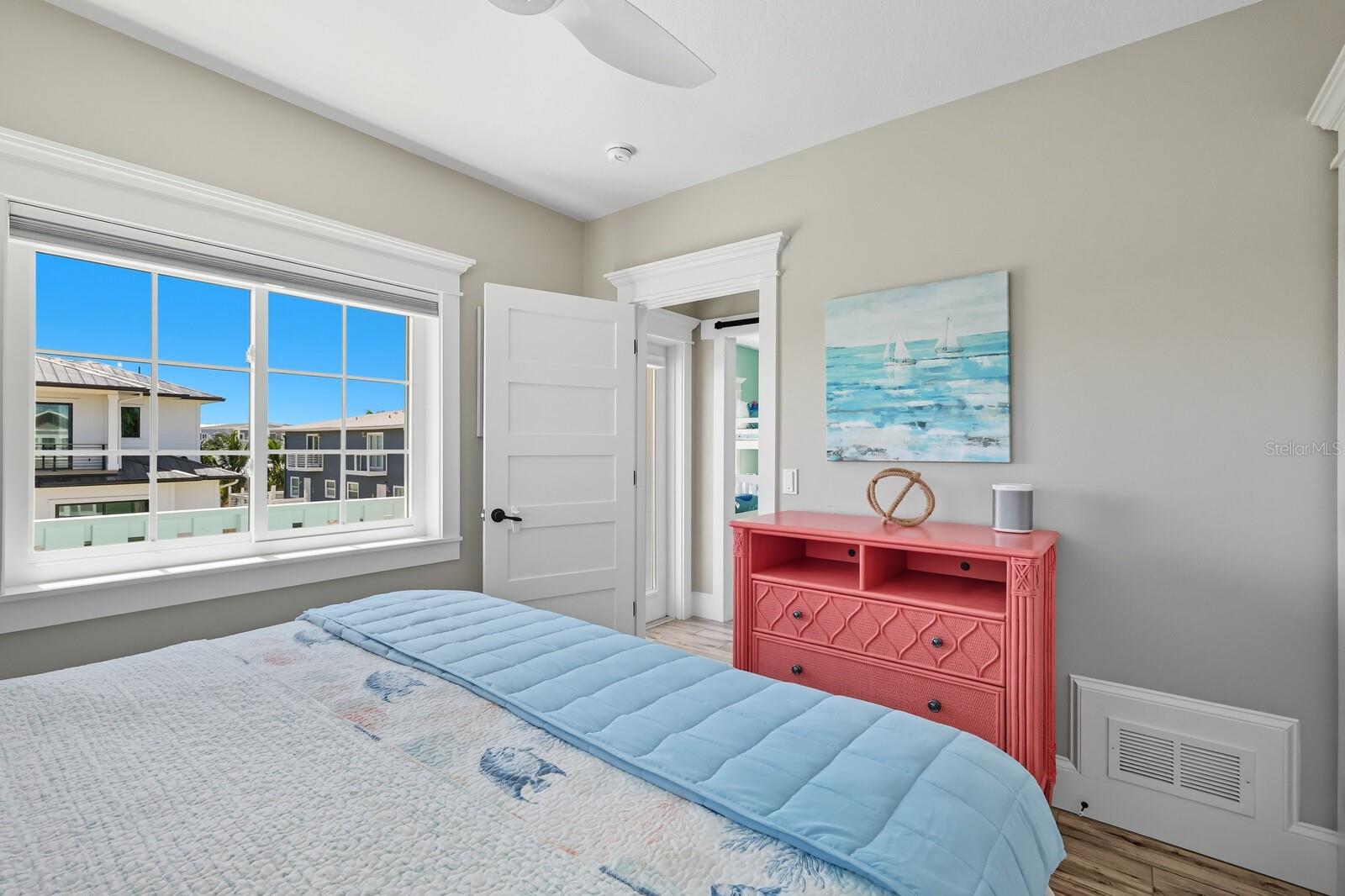 A4673857 Property Photo