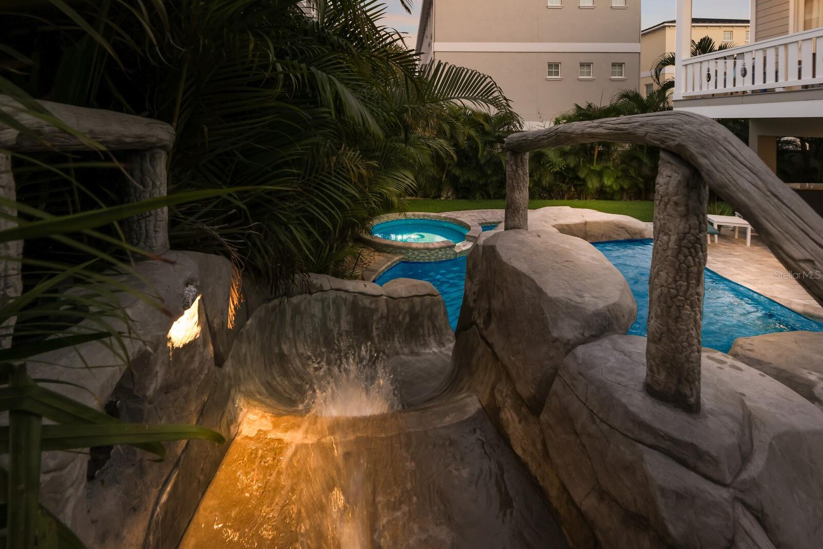 A4673857 Property Photo