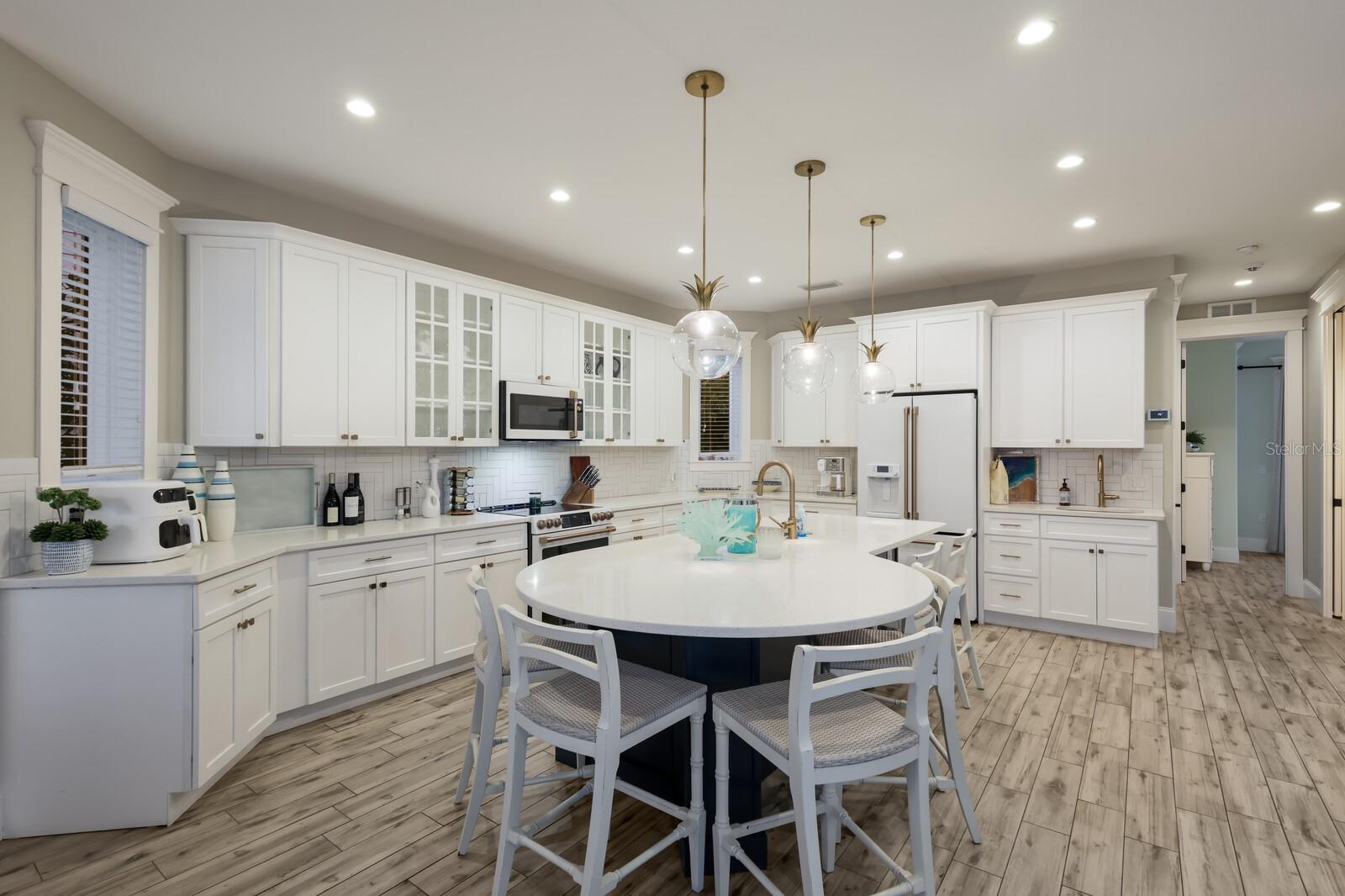 A4673857 Property Photo