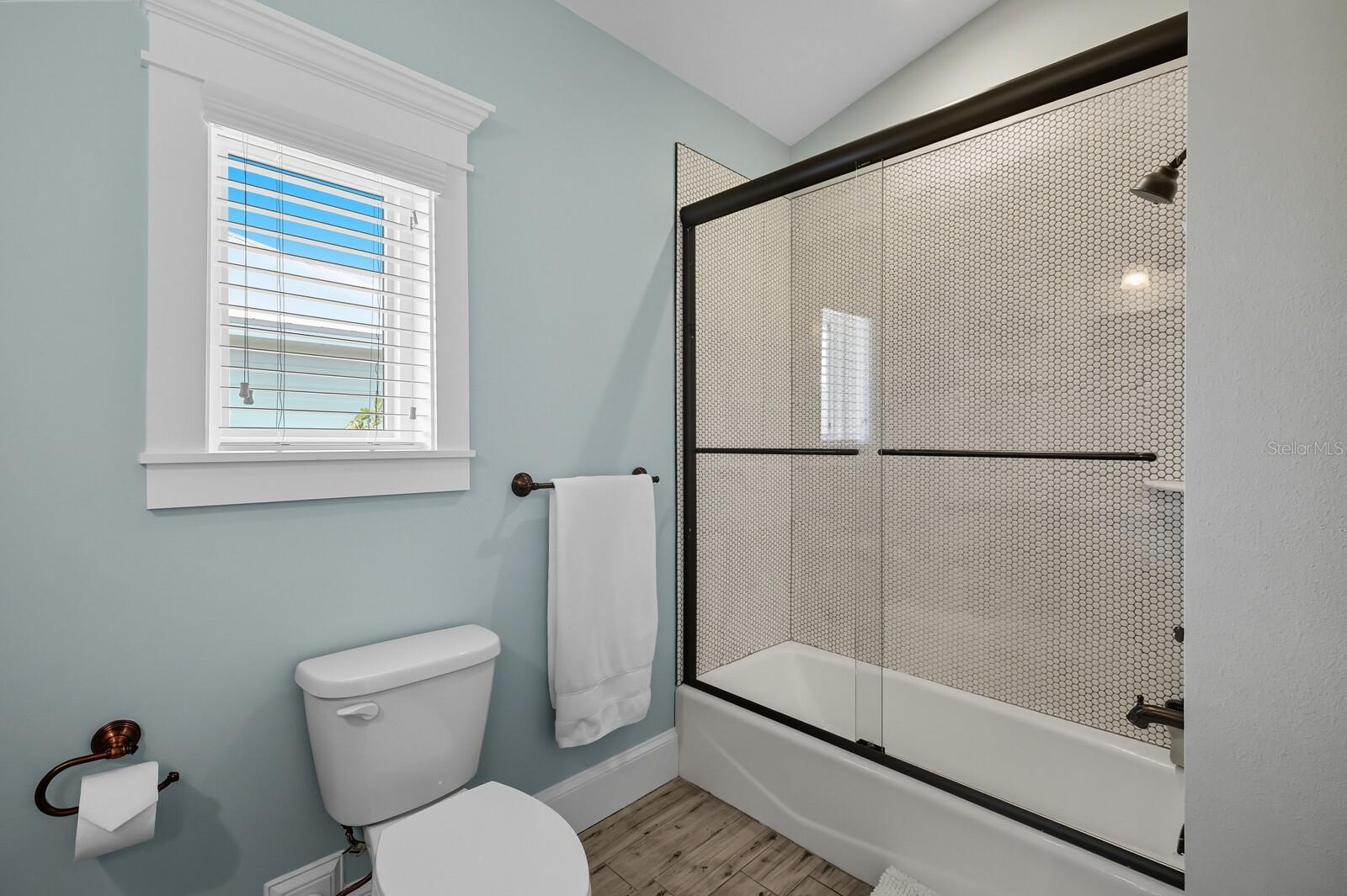 A4673857 Property Photo