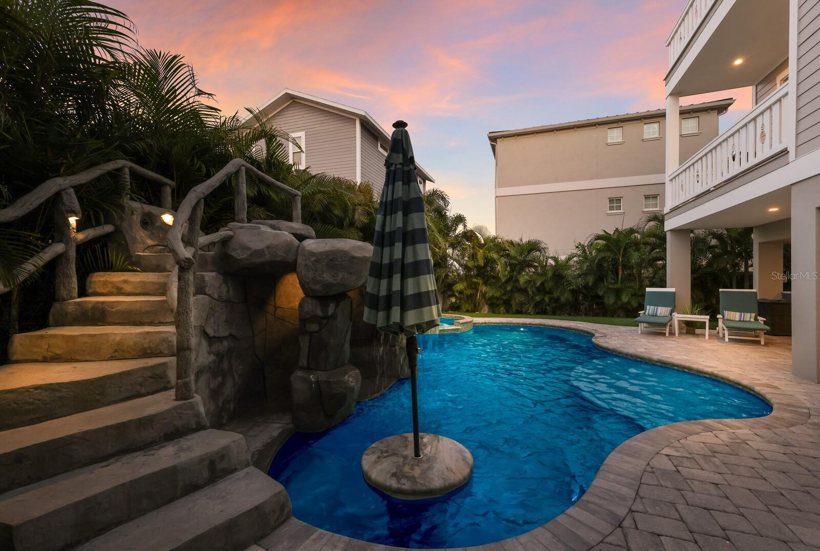 A4673857 Property Photo