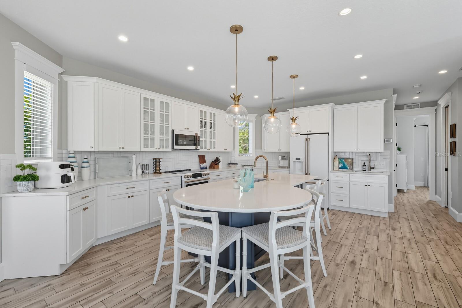 A4673857 Property Photo