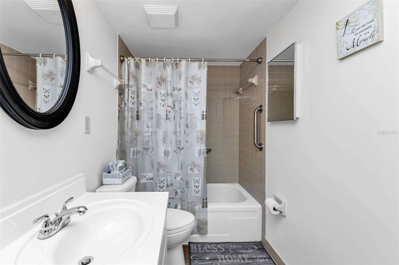 C7518567 Property Photo