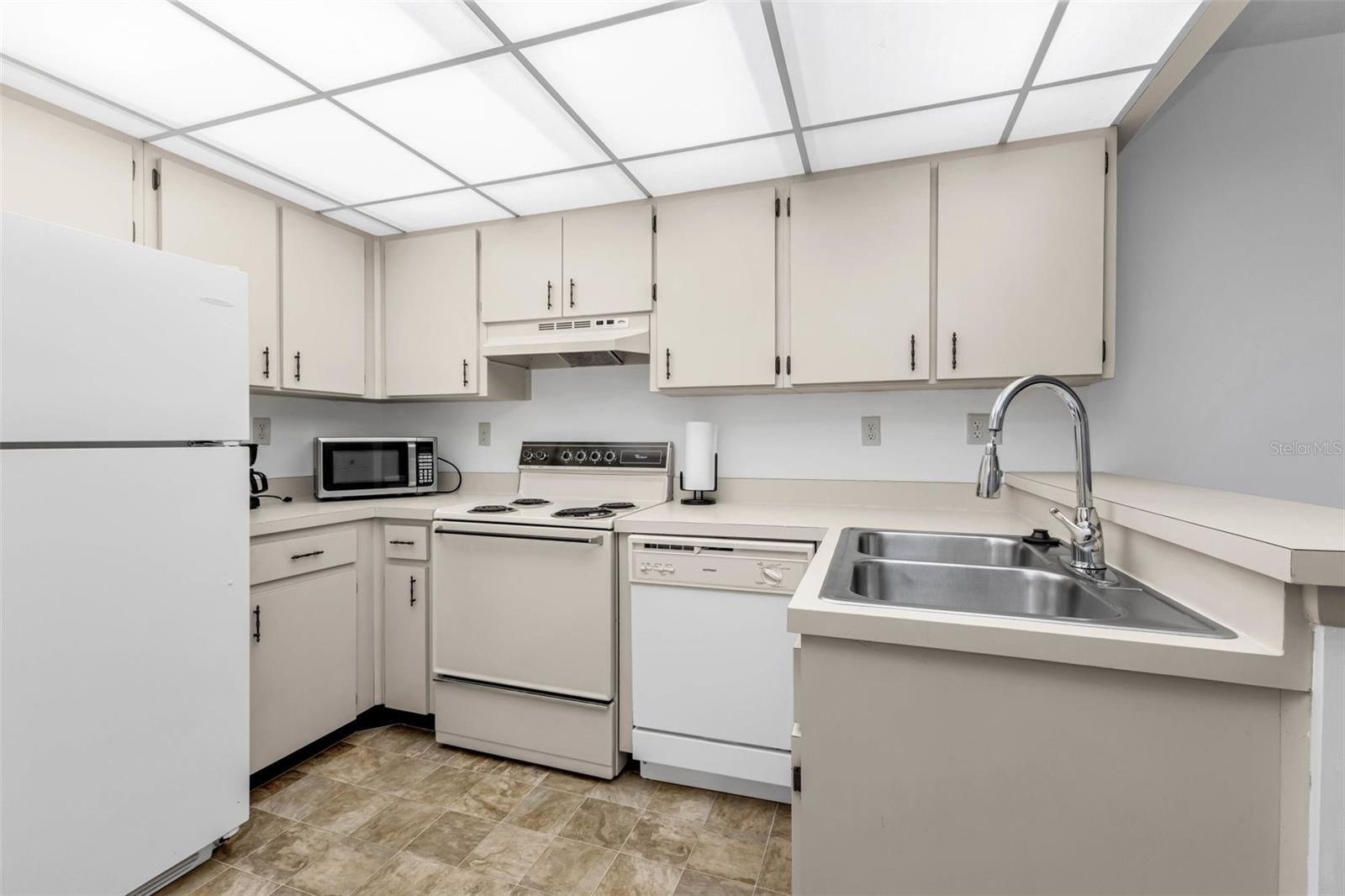 C7518567 Property Photo