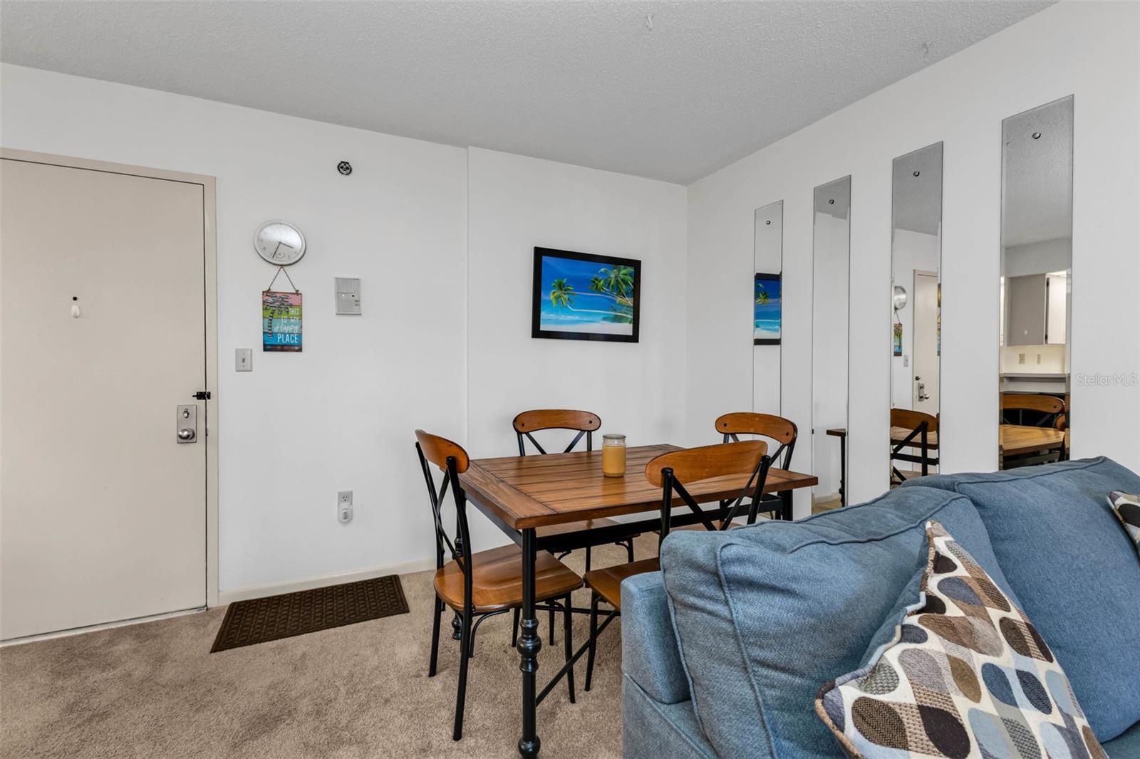 C7518567 Property Photo