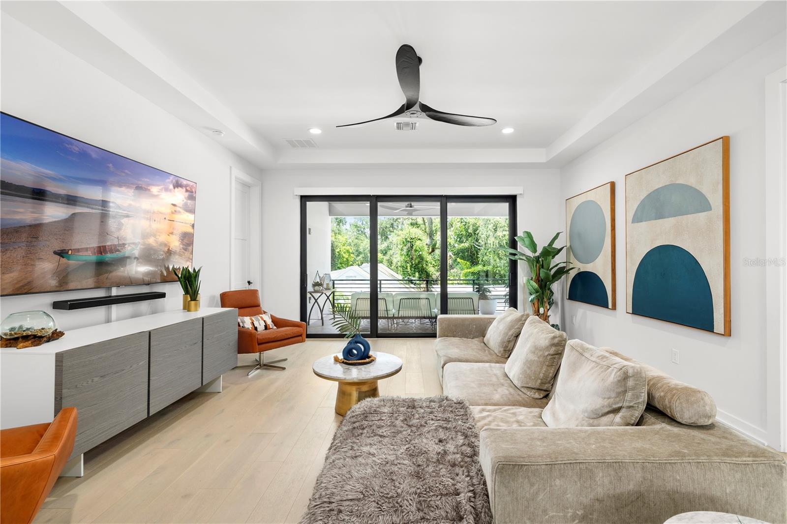 TB8452908 Property Photo