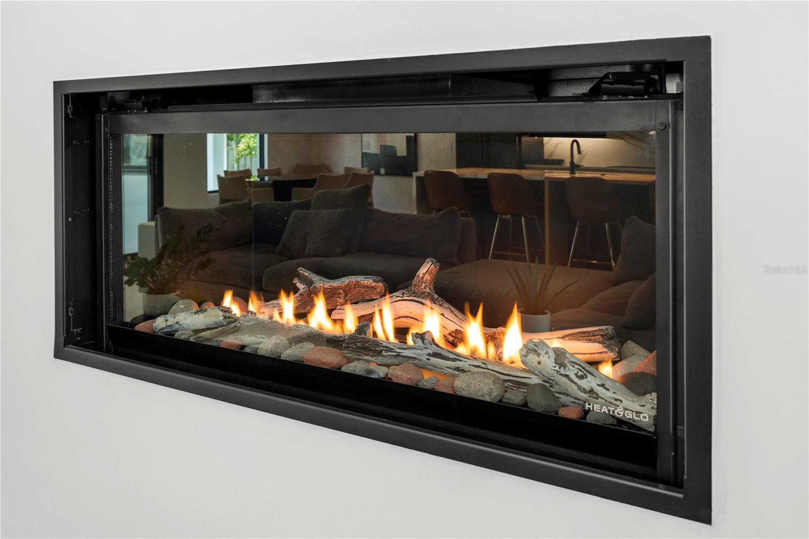 TB8452908 Property Photo