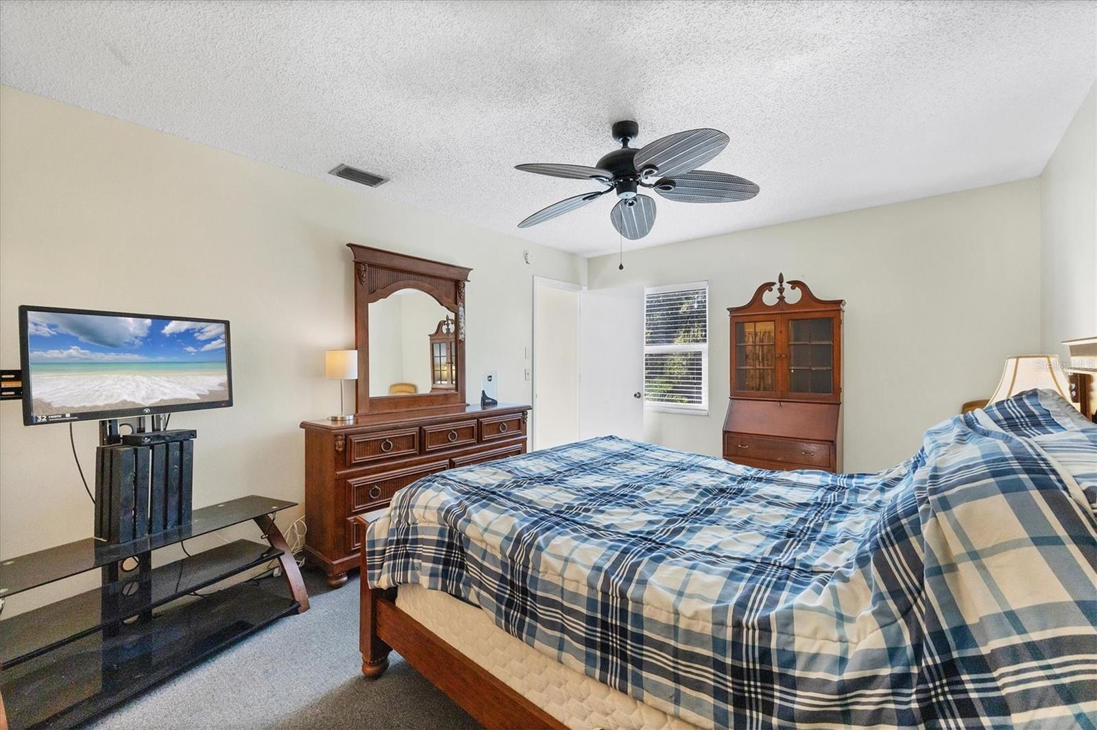 A4673886 Property Photo