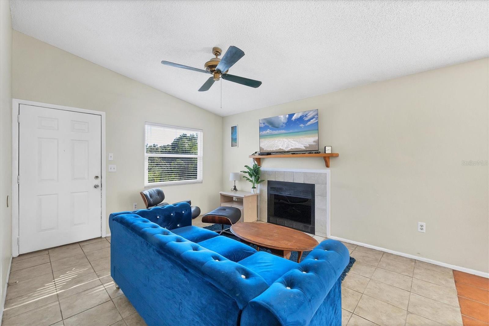 A4673886 Property Photo