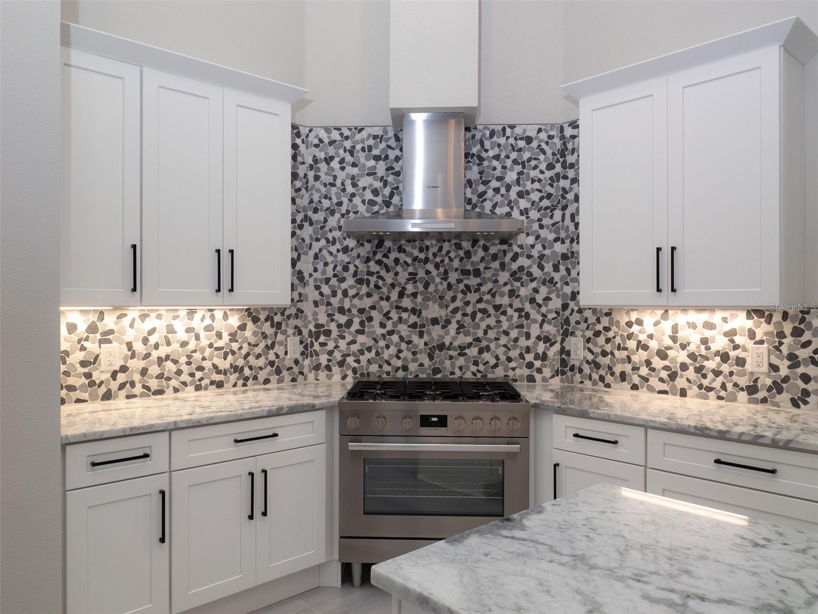 OM714445 Property Photo