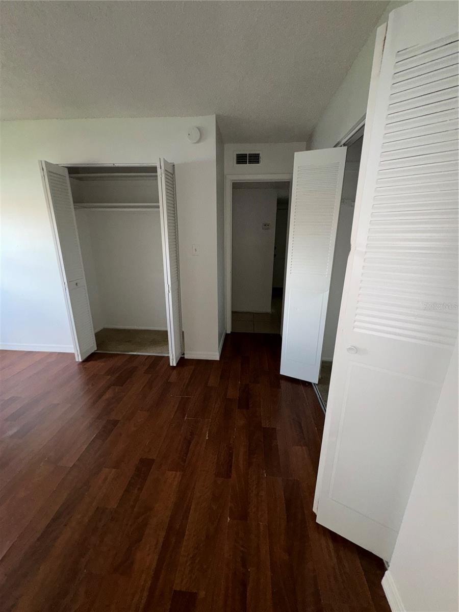 O6364522 Property Photo